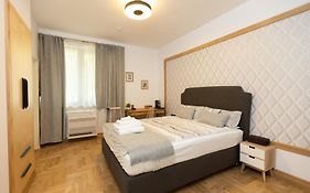 Luxury Rooms 12-2